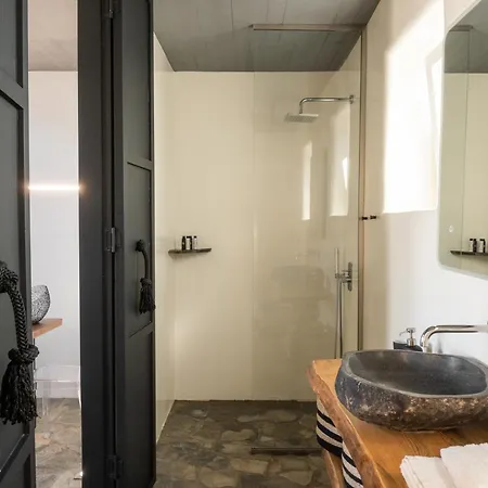 Panda Art Apartment Ano Mera