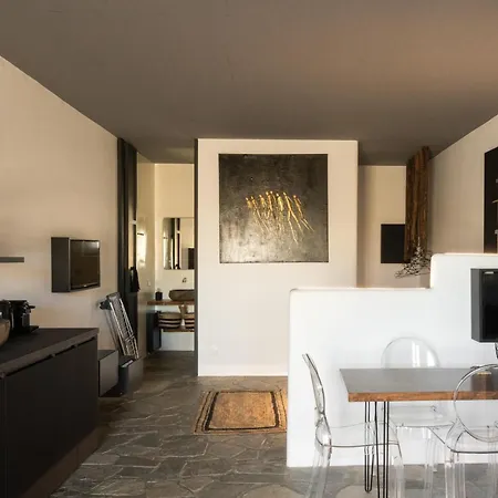 Apartment Panda Art Ano Mera