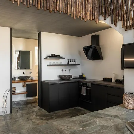 Panda Art Apartment *