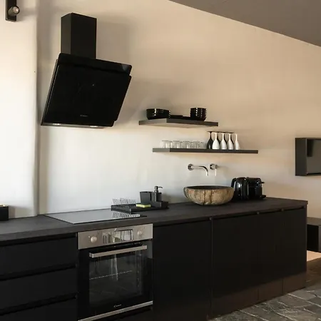 Panda Art Apartment *