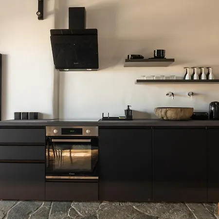 Panda Art Apartment *